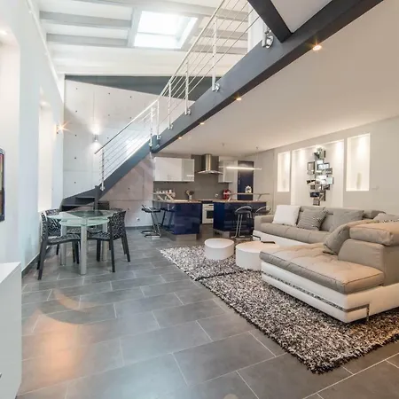 Le Loft 67 *